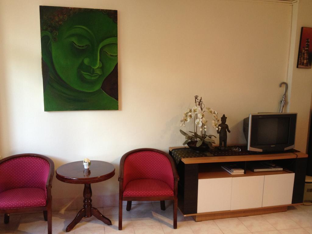 Fong Kaew And Baan Nang Fa Guesthouse Patong Extérieur photo